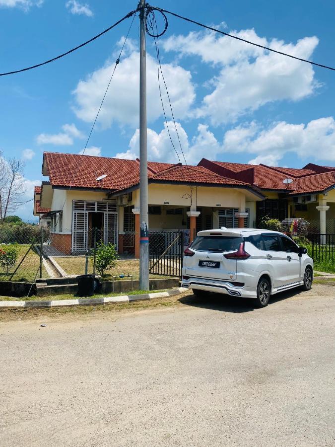 Lh Homestay Bandar Utama Gua Musang Extérieur photo